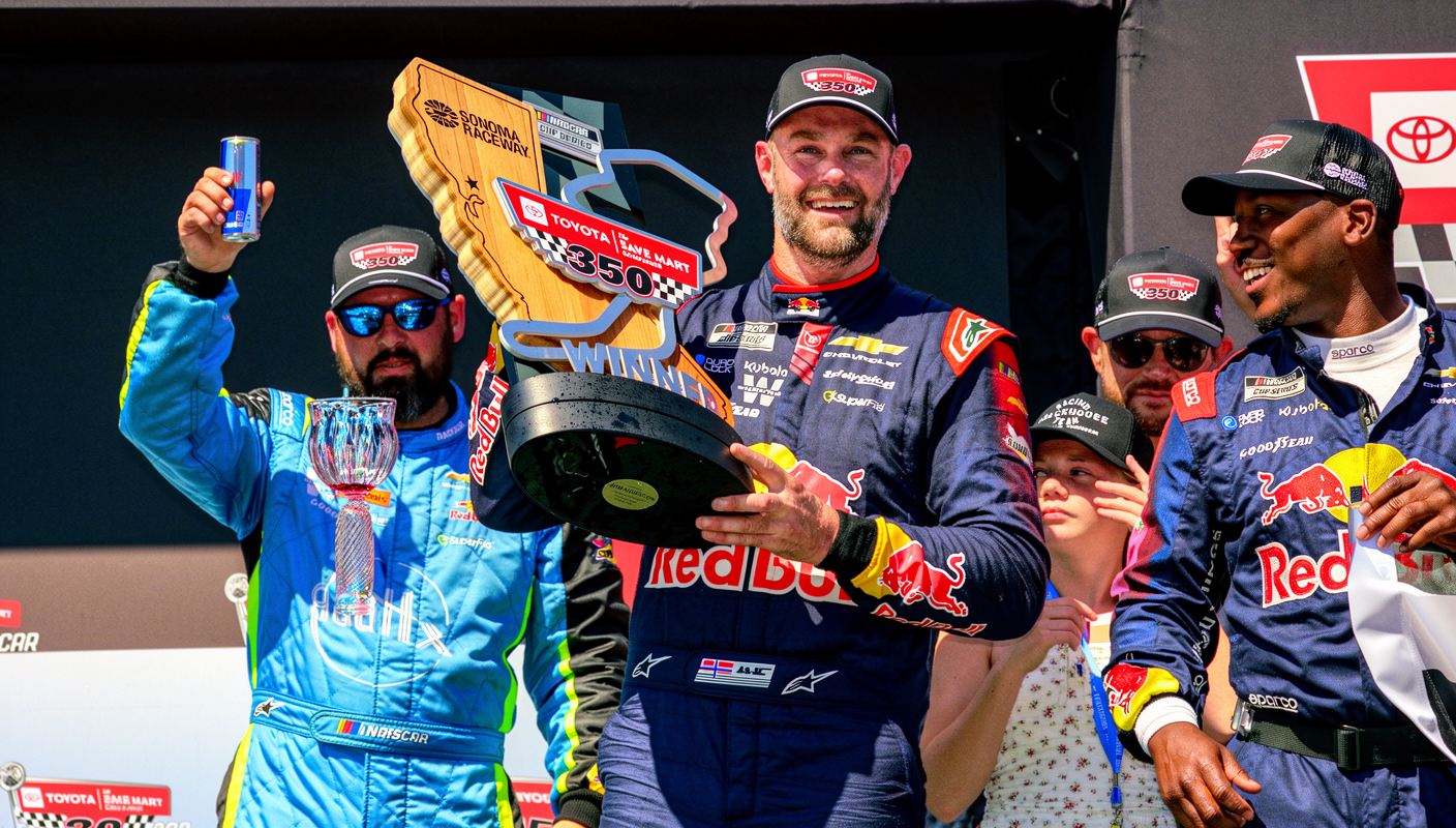 Shane van Gisbergen 逆袭夺冠背后的4大关键启示：E8体育官网 - E8体育 在索诺玛的不可复制之路